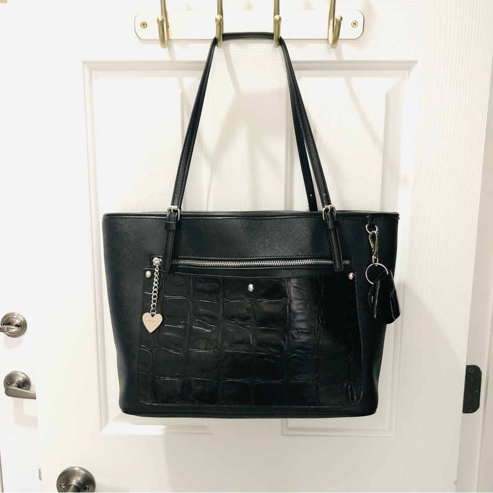 New Aurielle Saffiano & Croco Embossed Leather Tote in Black. Perfect Condition.